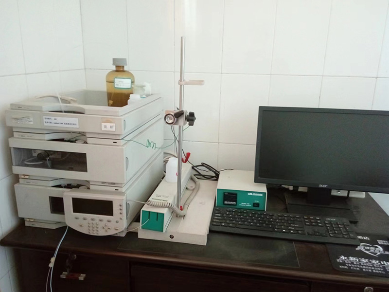 Liquid-chromatograph